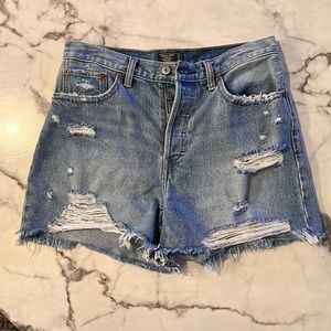 A&F High Rise 4” Short